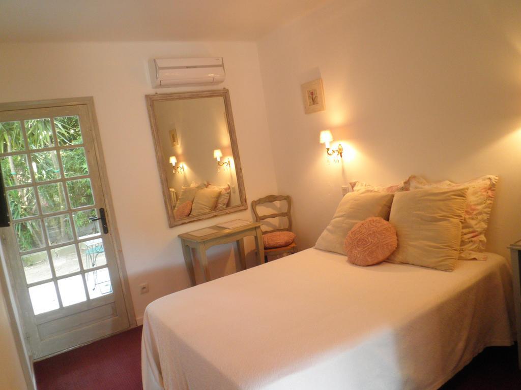 La Meissonniere Saint-Tropez Room photo